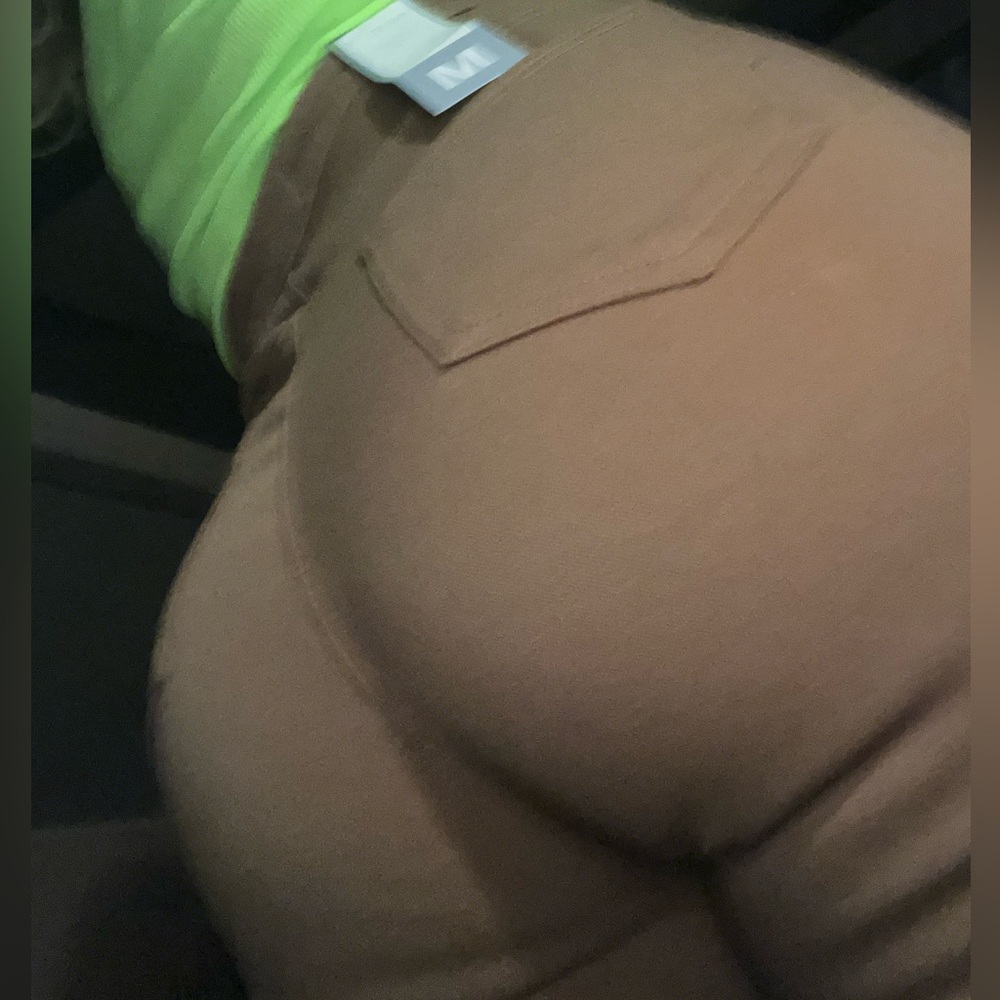 Sexy butt lifting skinny jeans